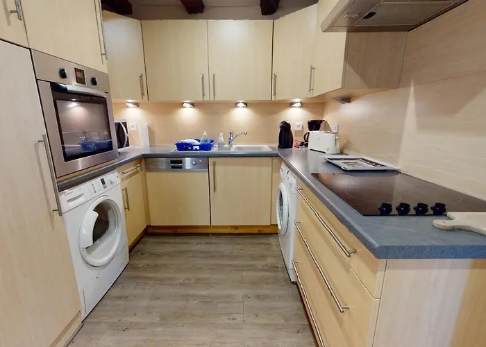 Aux Bijoux De - 1 Parking Gratuit * 科尔马